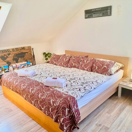 Apartman Castle View Cesky Krumlov Bagian luar foto